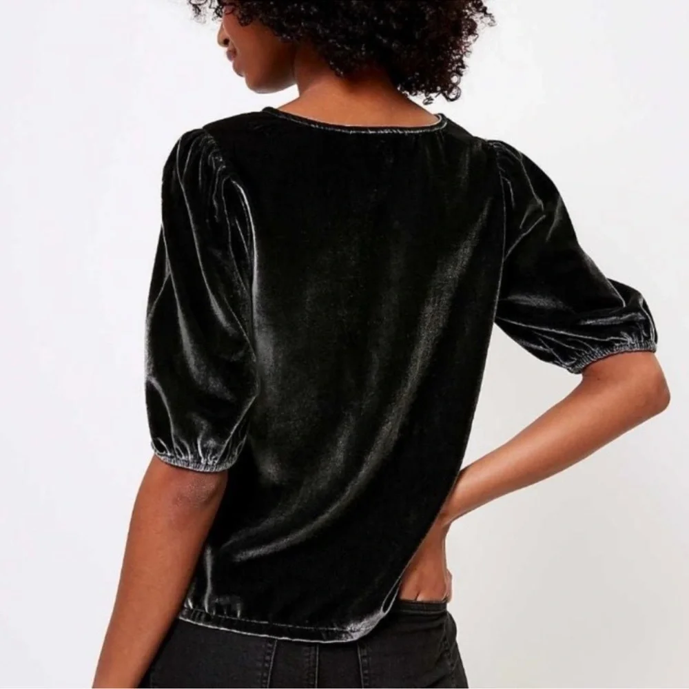 LOFT Crushed Velvet Puff Sleeve Top Short Sleeves Grey Medium new with tags